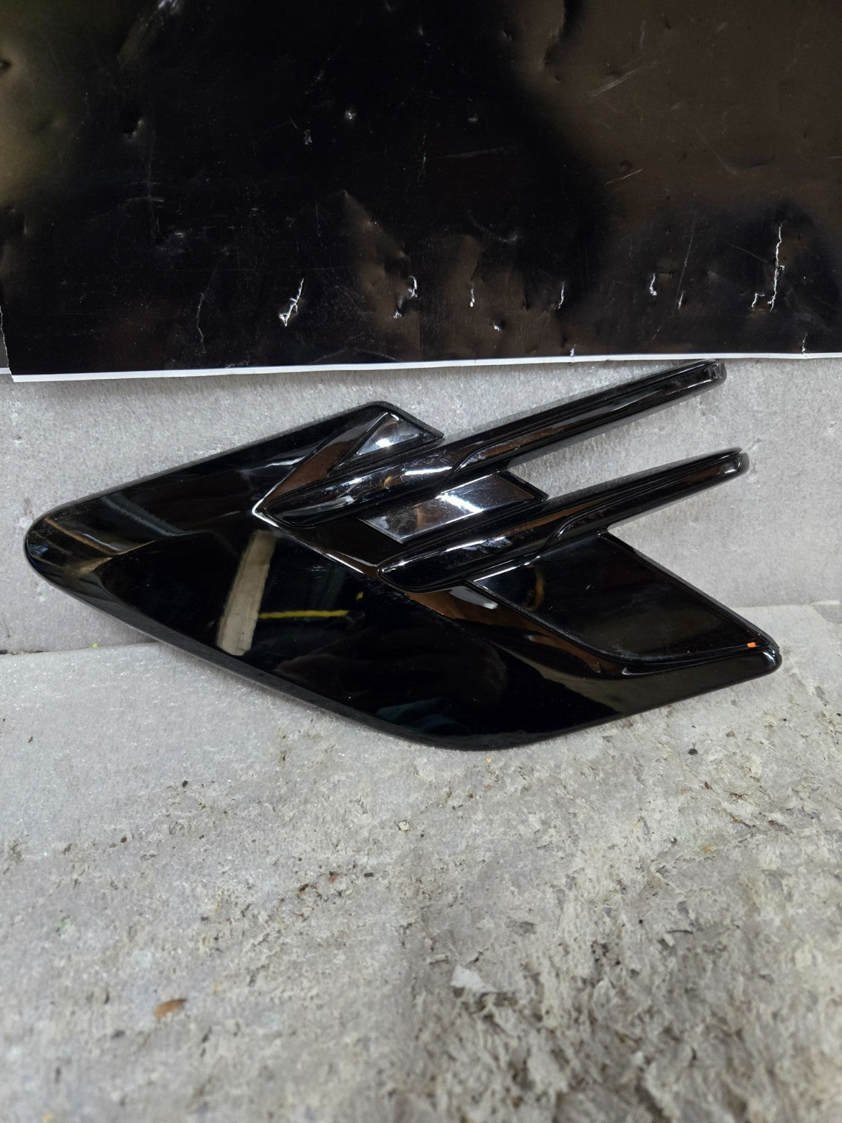 2018 2019 2020 2021 2022 RANGE ROVER SPORT FENDER VENT GRILLE LEFT OEM