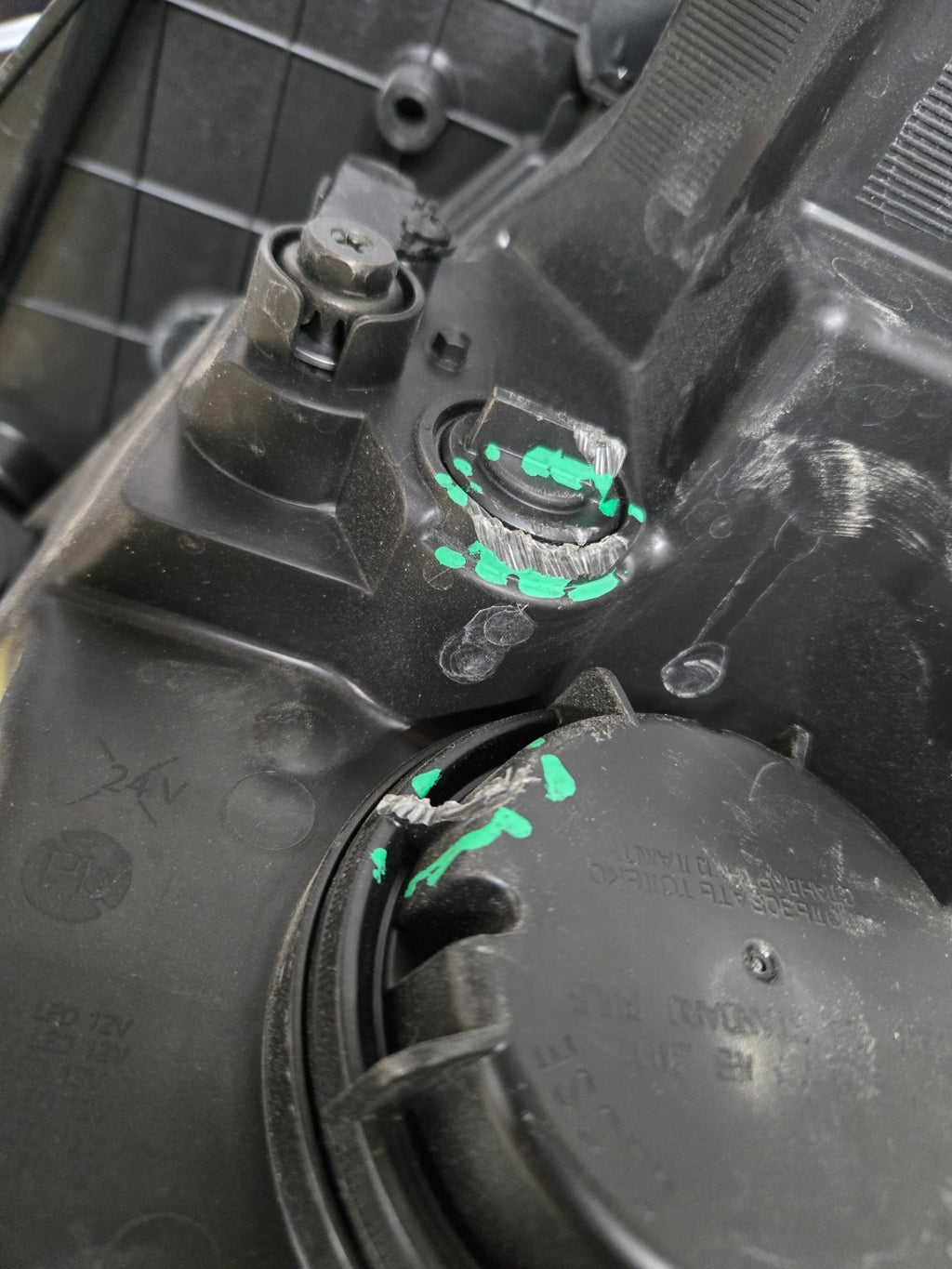 2024 2025 2026 Kia Sorento LED Projector Headlight Right RH OEM 92102-R5600