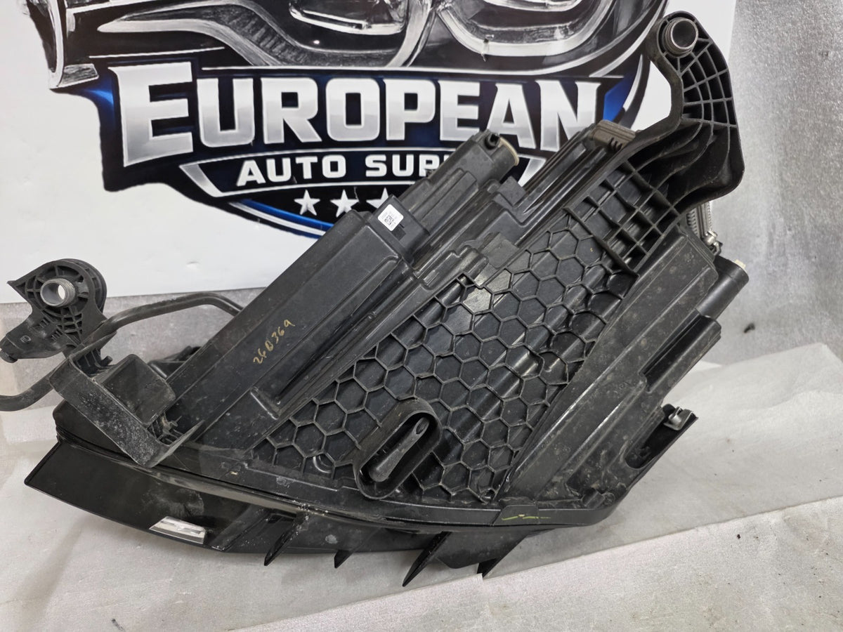 2024 - 2025 Volkswagen Atlas Right RH Base LED Headlight OEM Complete 3CN941082L