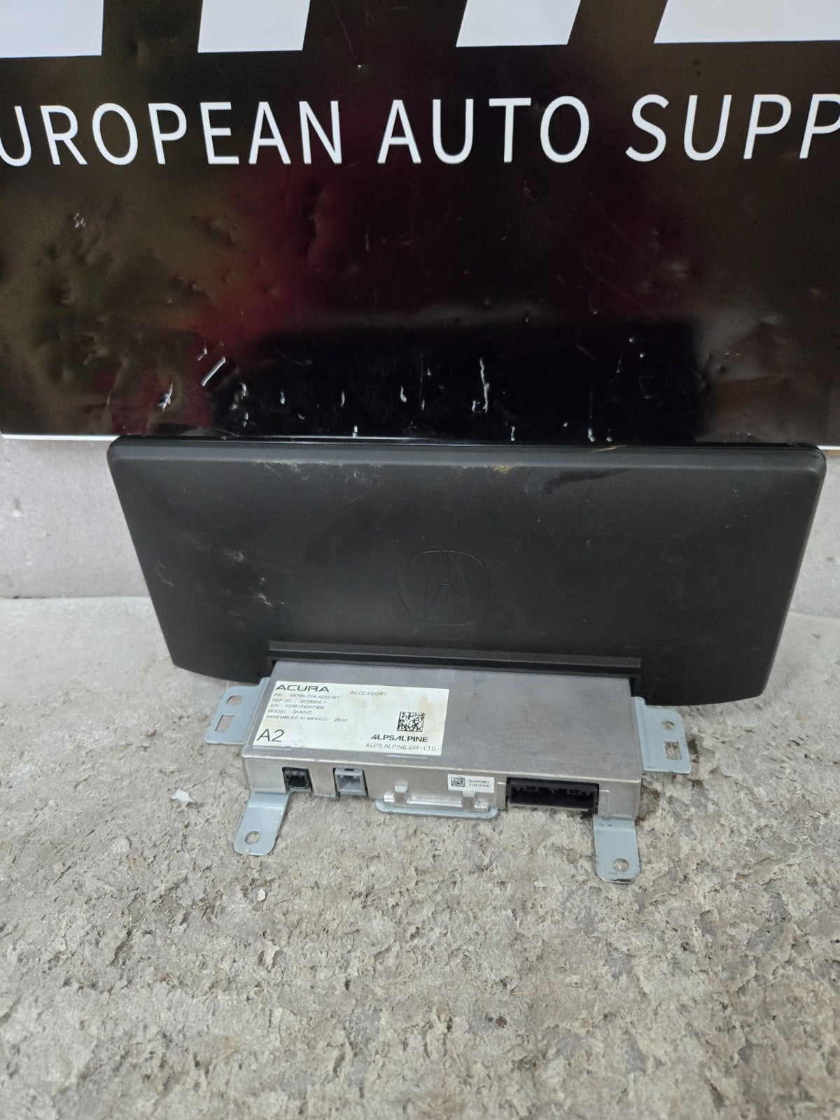 OEM ACURA RADIO NAVIGATION INFORMATION DISPLAY SCREEN GPS 8A700-TYA-A220-M1