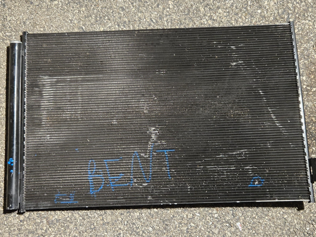 2018-2021 Bentley Continental GT GTC Flying Spur A/C Condenser 3SA260399 OEM