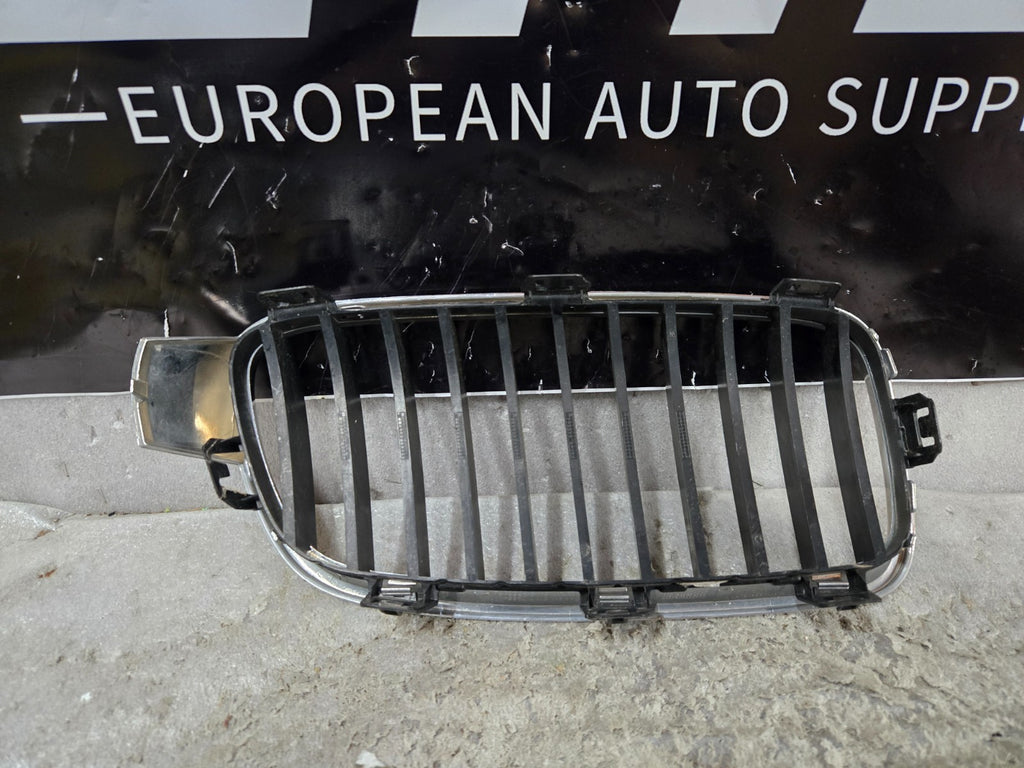 2012 - 2015 BMW 3 Series Front Kidney Grille Left + Right Side 5113-7255411 OEM