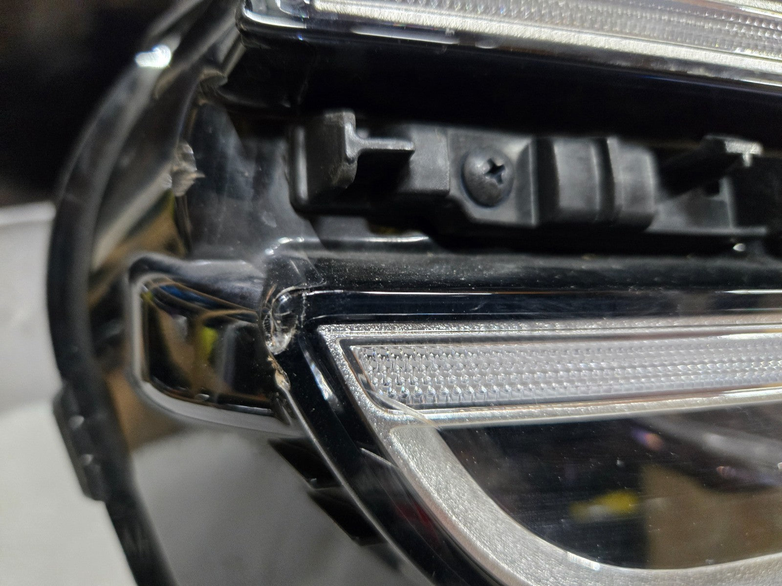 2022 2023 HYUNDAI GENESIS GV70 LED HEADLIGHT 92101-AR000 LEFT LH DRIVER SIDE OEM