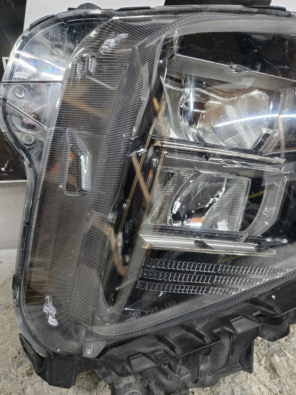 2022 2023 HYUNDAI TUCSON RIGHT PASSENGER FULL LED REFLECTOR LOWER HEADLIGHT OEM