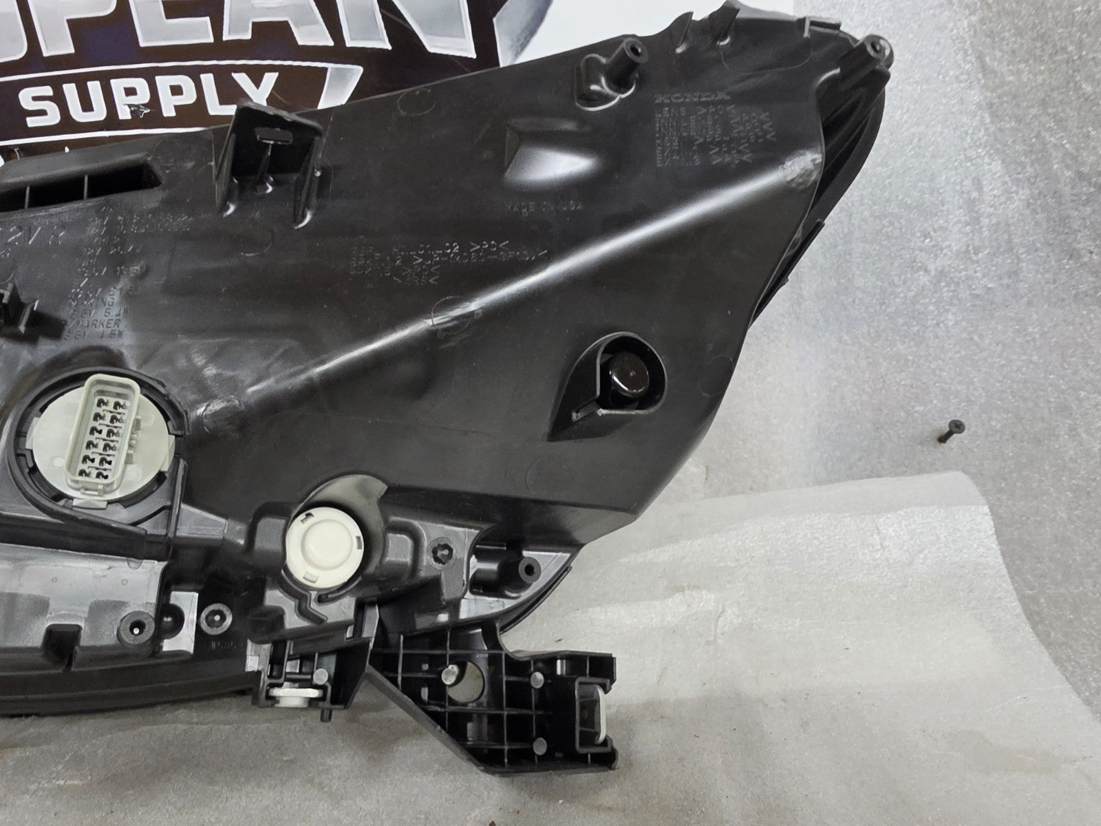 2023-2025 Honda CRV Headlight Right RH Passenger Side LED Headlight OEM *NO TRIM