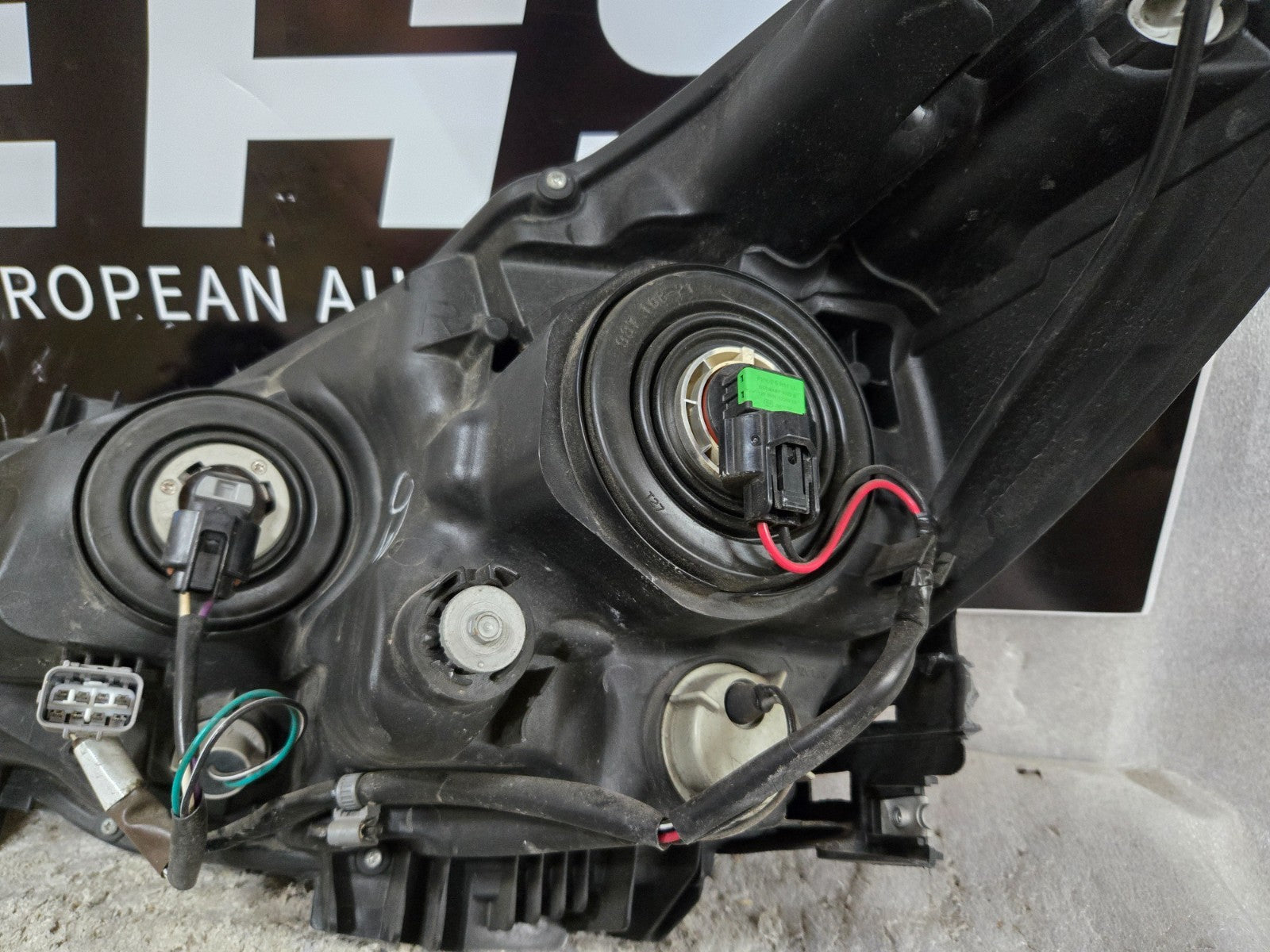 2018-2019 Subaru Legacy Outback Halogen W/LED Headlight Right RH Passenger OEM
