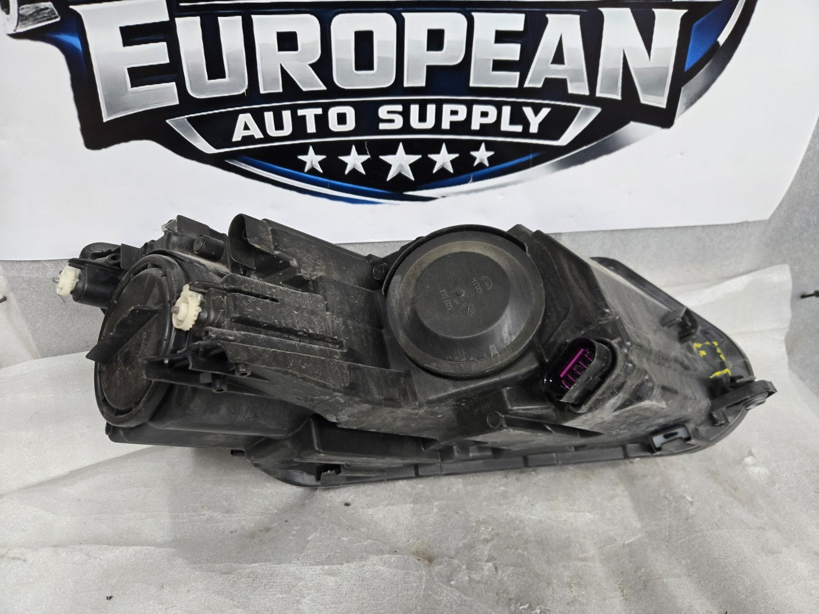 2012-2018 Volkswagen Tiguan Left LH Driver Side Halogen Headlight 5N0941005 OEM