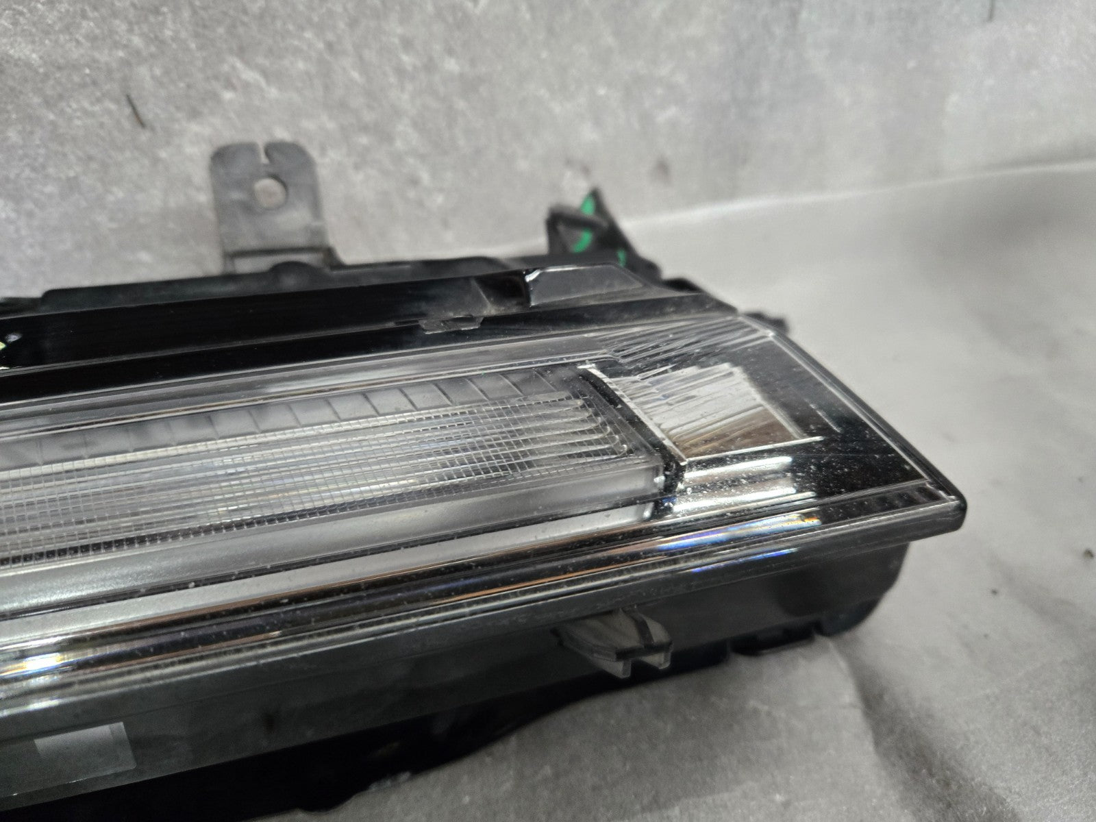 2021-2023 Cadillac CT5 OEM Left Hand Drivers Side Daytime Running Lamp 84761118