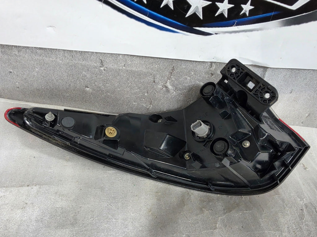 2022-2024 Acura MDX Right RH Passenger OUTER Tail Light LED OEM 33550TYAA02