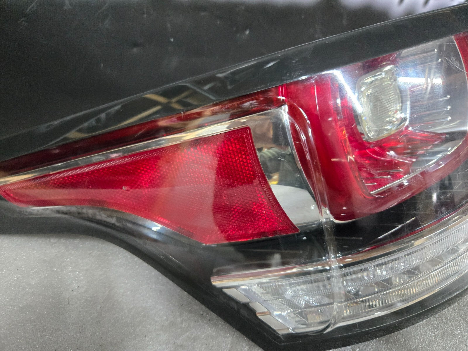 2014-2017 Range Rover Sport L494 Driver Left LED Tail Light Lamp Genuine OEM