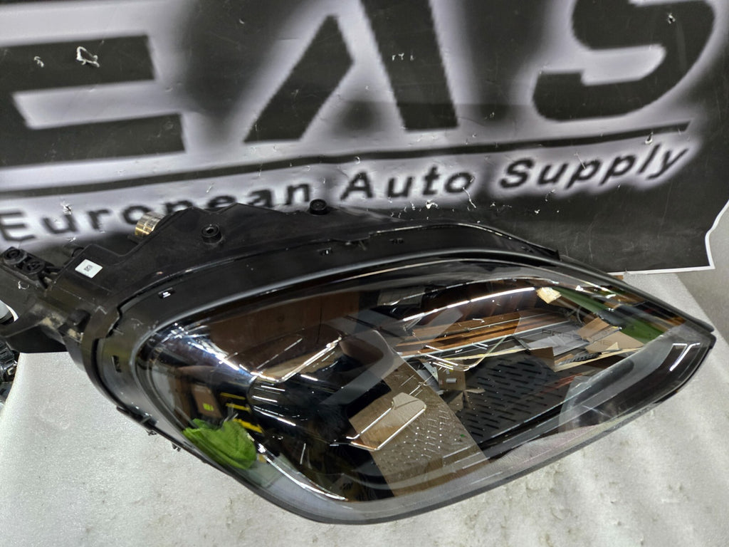 2024 2025 Porsche Cayenne Right RH Passenger Side LED Headlight OEM 9Y0941082M