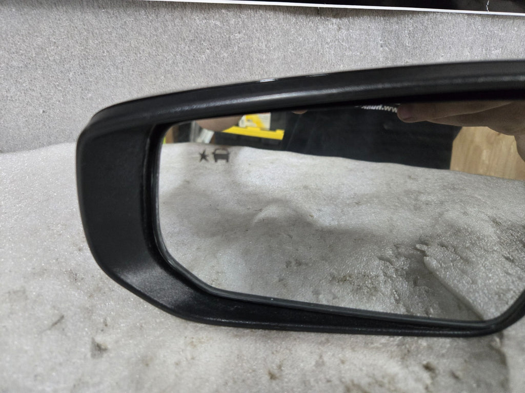 2019 2020 2021 CHEVROLET MALIBU DRIVER SIDE BLACK Door Mirror OEM 607557782