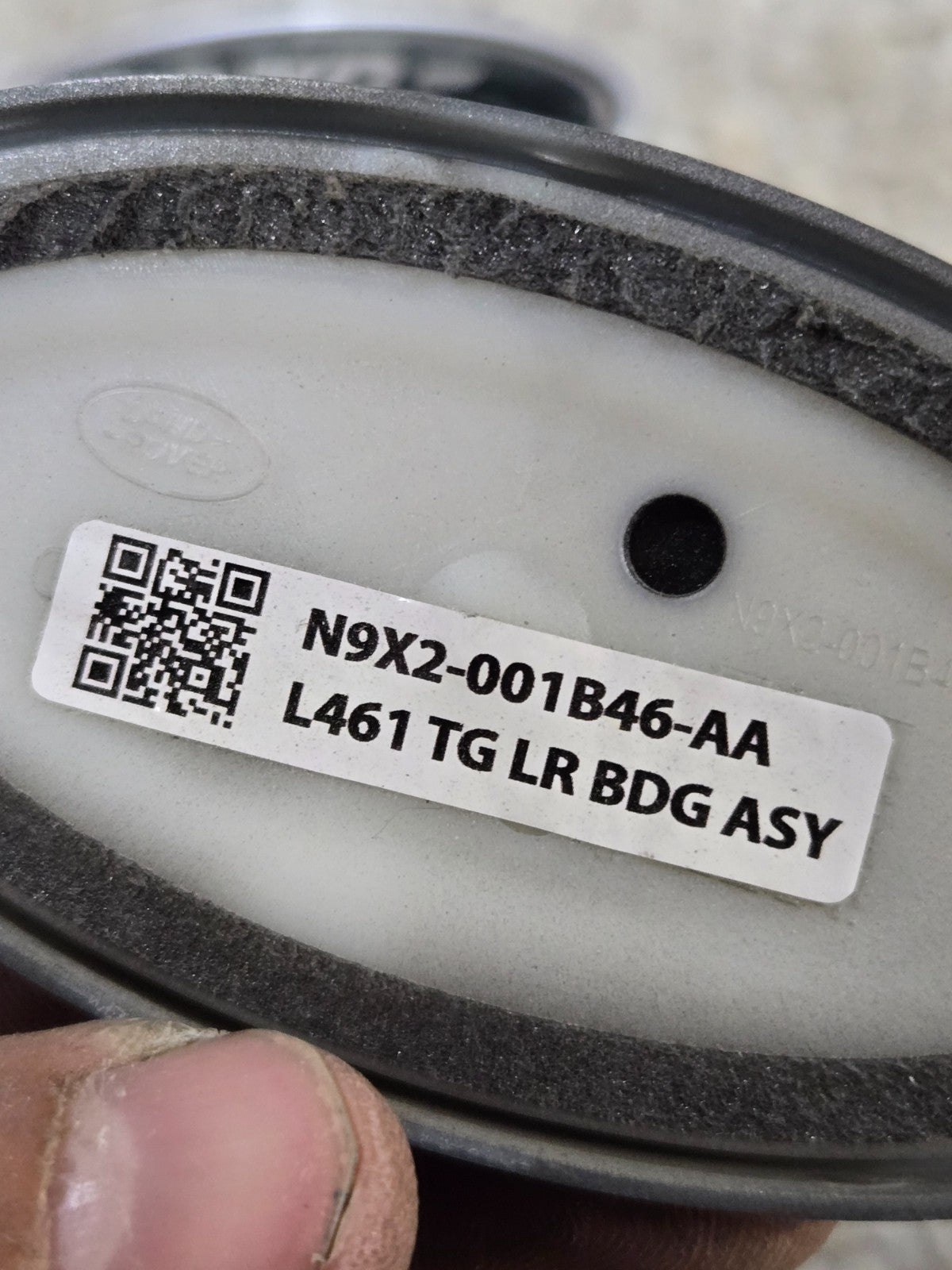 2012-2018 Land Range Rover Discovery Evoque Rear Liftgate Emblem EPLA001B40B OEM