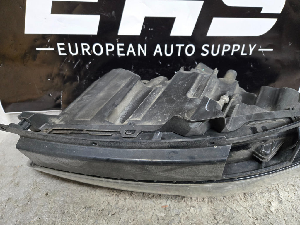 2013-2016 Ford Fusion Halogen Right Side Headlight Assembly OEM DS73-13W029-CD
