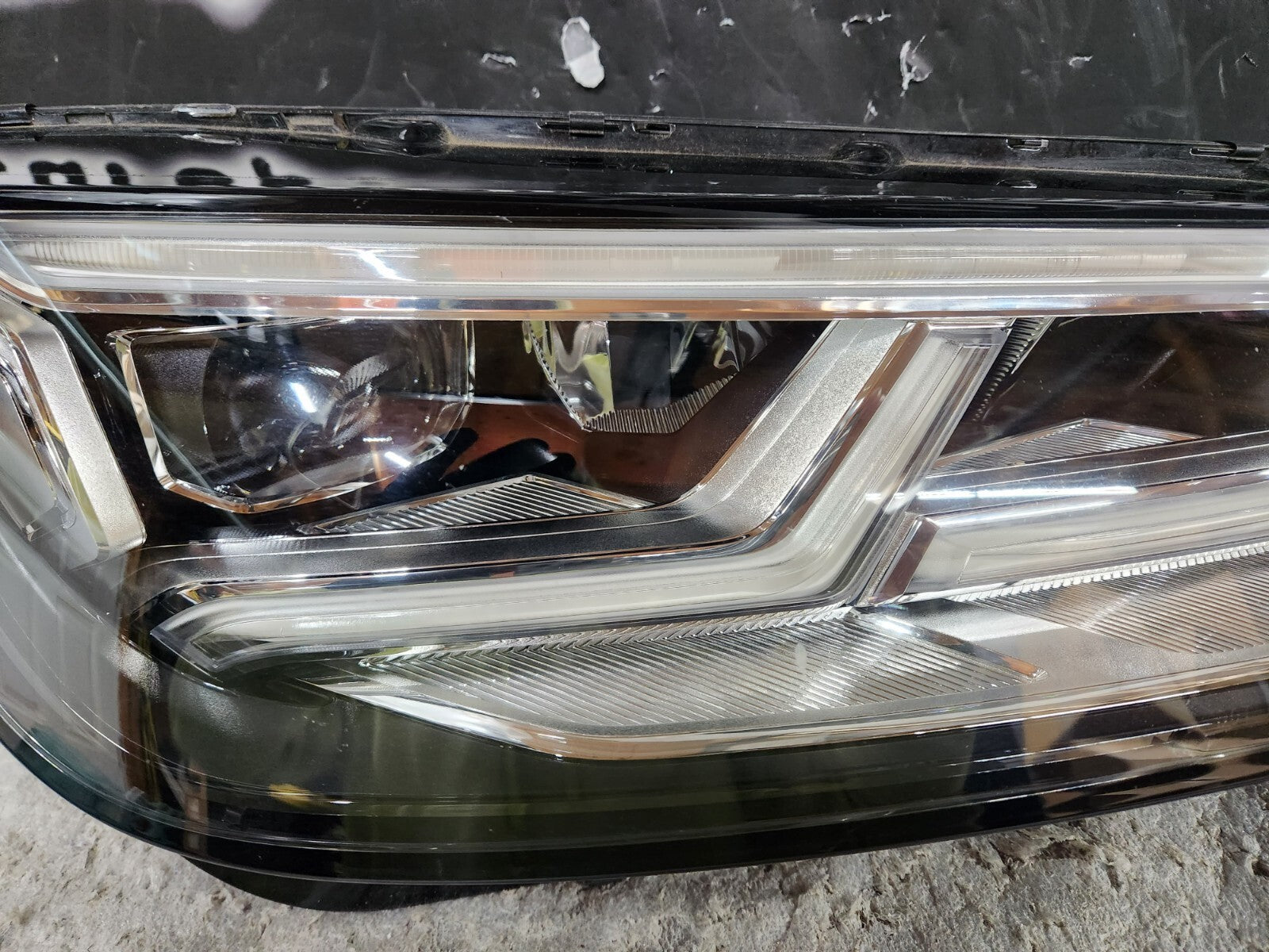 2018 - 2020 AUDI SQ5 RIGHT PASSENGER SIDE FULL LED HEADLIGHT 80A941034B OEM