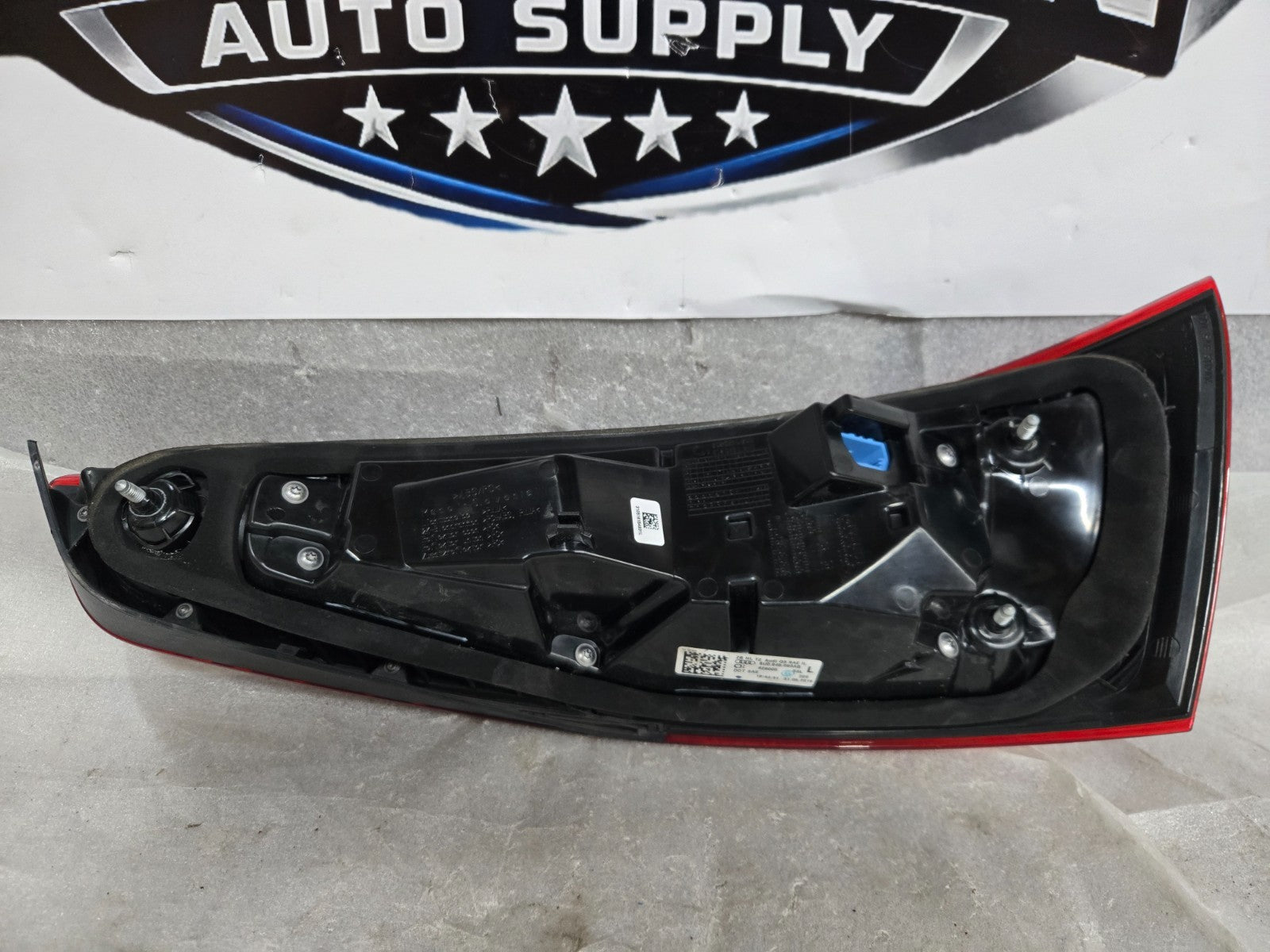 2016-2018 Audi Q3 Left LH Driver Tail Light LED OEM 8U0945093AB