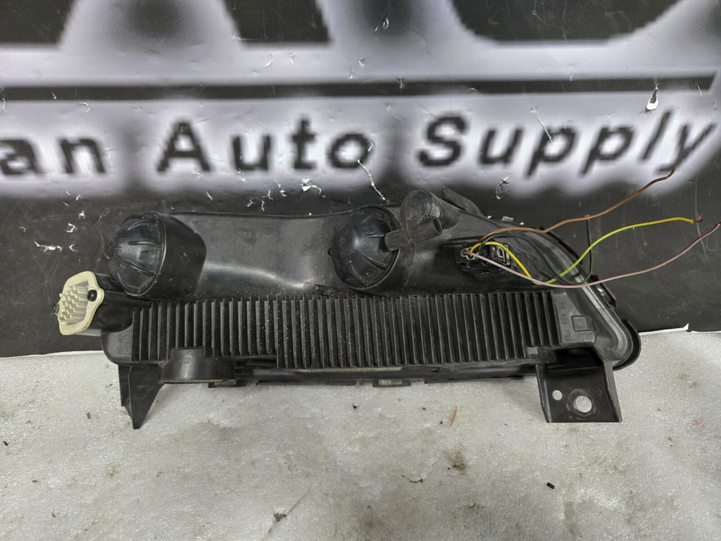 2010 - 2013 PORSCHE PANAMERA FRONT LEFT DRIVER SIDE FOG LIGHT LAMP OEM 970631081