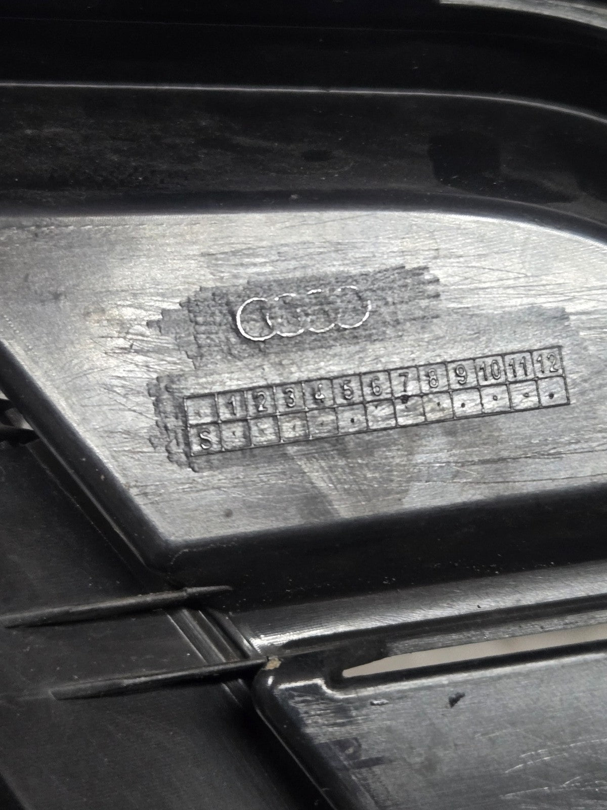 2021-2024 Audi Q5 SQ5 LEFT LOWER BUMPER GRILLE FOG TRIM OEM 80A807679AG OEM