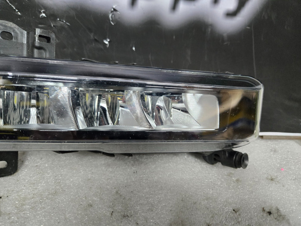 2019-2024 BMW G20 G28 430i 330i RIGHT PASSENGER SIDE FOG LIGHT 63178089526 OEM