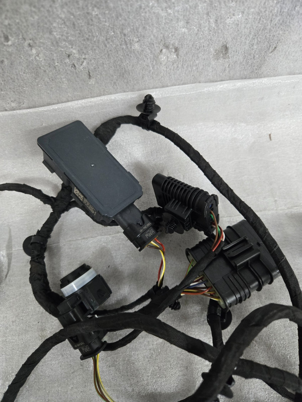 2023-2025 BMW X6 Wiring Harness Bumper Front 61125A75A22 COMPLETE w/Sensors OEM