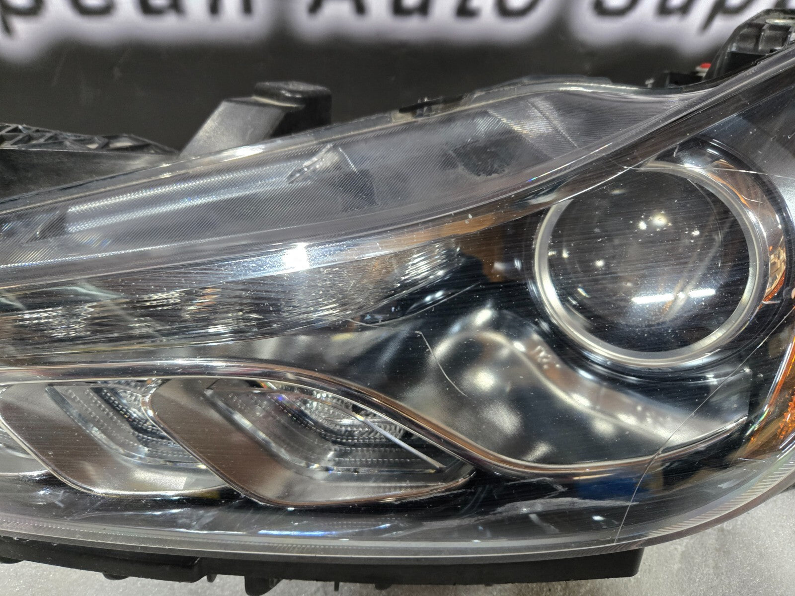 2014-2017 Maserati Ghibli Left LH Driver Xenon HID AFS Headlight OEM 670005475