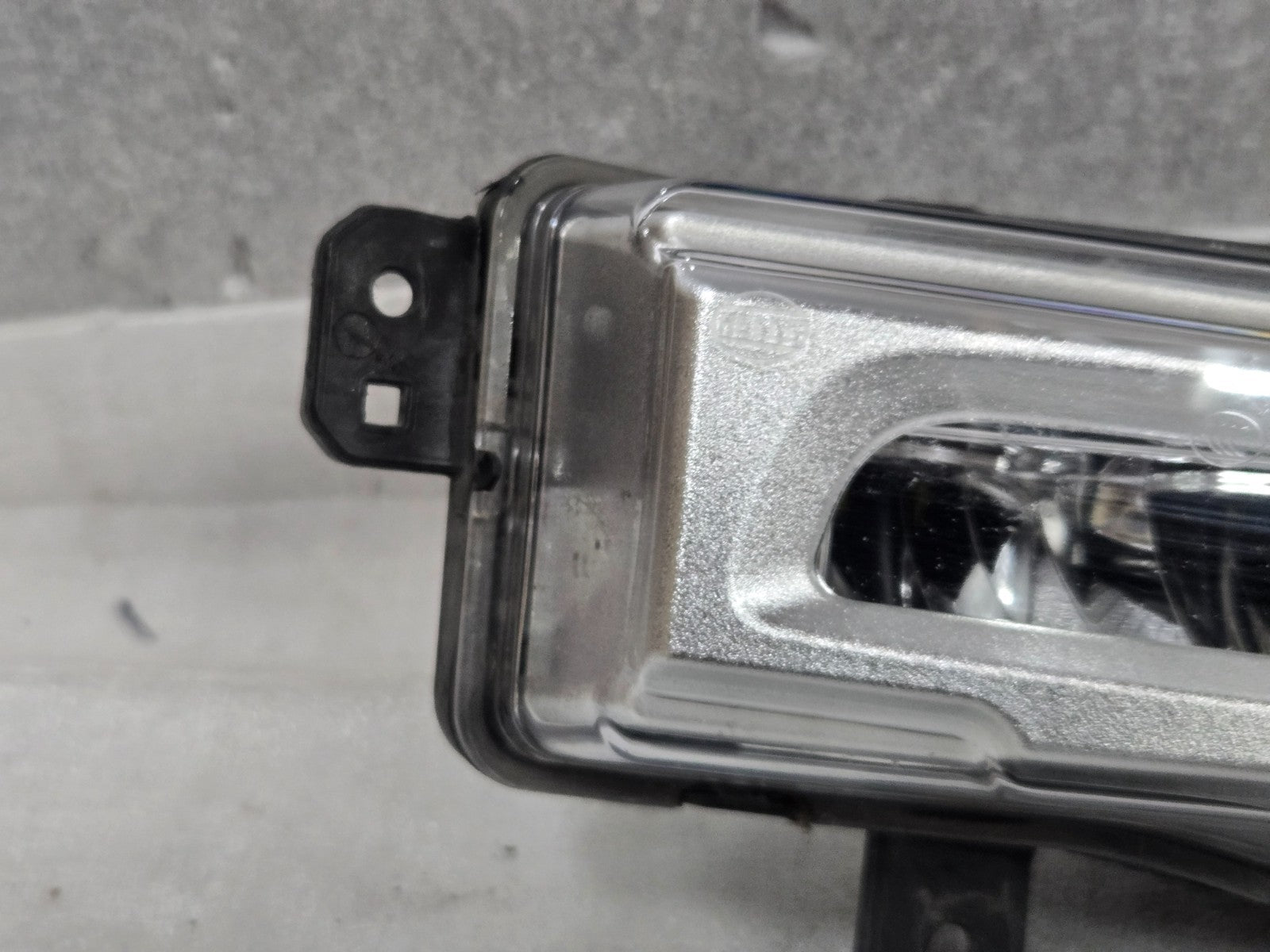2019-2023 BMW G05 G06 G07 X5 X6 X7 Front Right RH LED Fog Light 63177406366 OEM