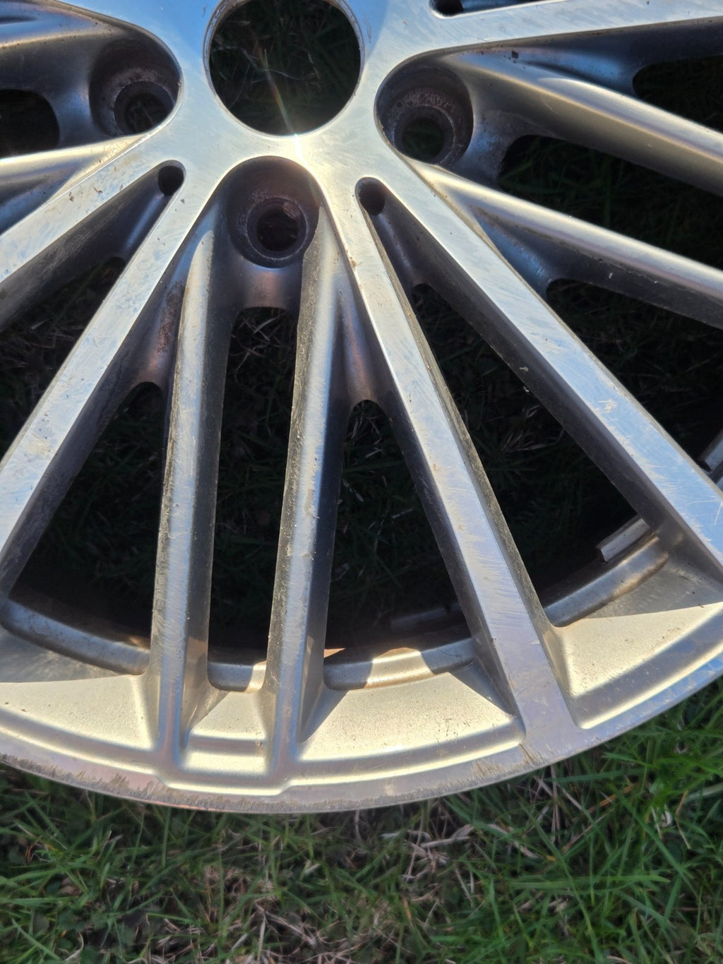 BMW 530i 540i 2017-2020 19" FACTORY OEM WHEEL RIM FRONT 86331 36116863422
