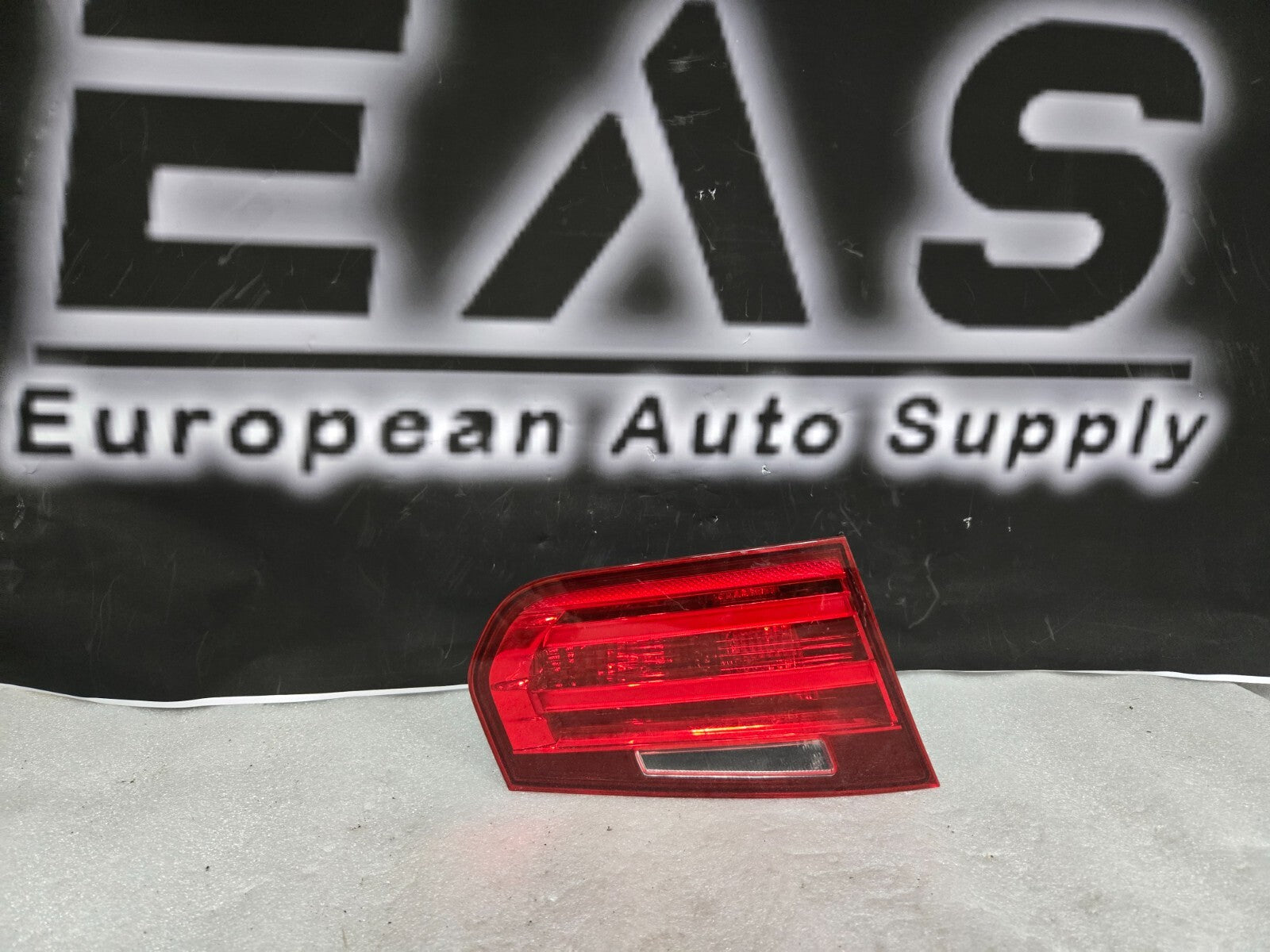 2012-2015 BMW 328I F30 320I REAR LEFT LH DRIVER SIDE INNER TAILLIGHT 7259915 OEM