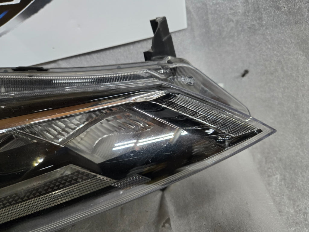 2021-2024 Nissan Kicks Right Passenger's Side Full LED Headlight 26010-5R05A OEM