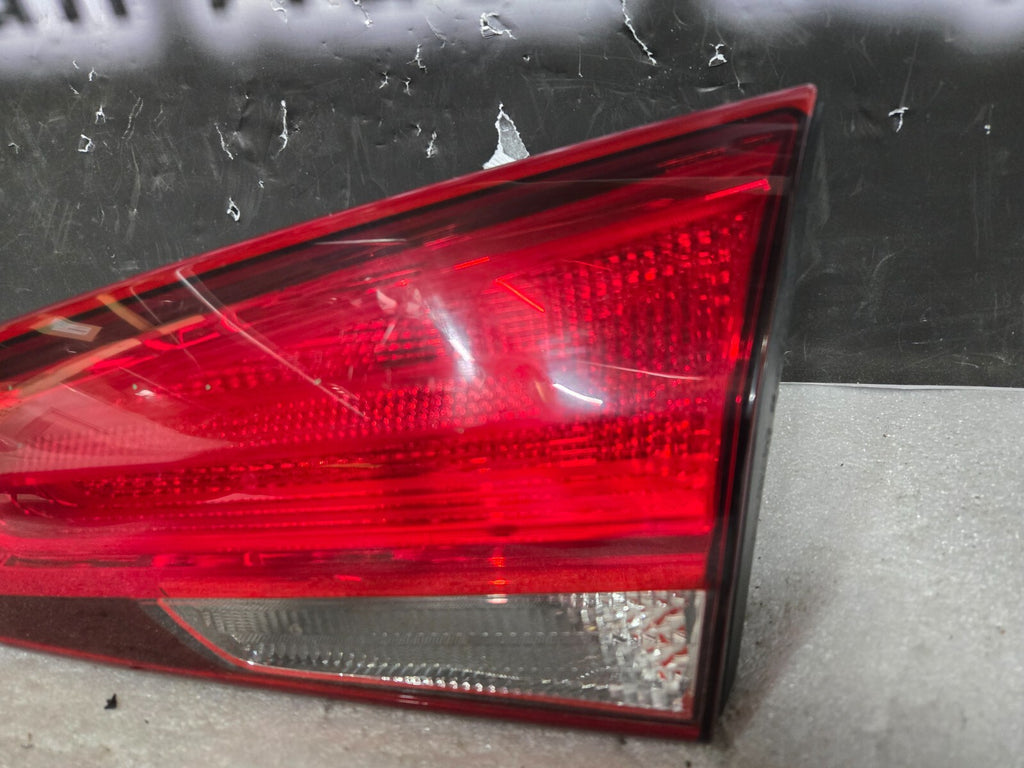 2017-2018 Kia Forte Halogen Tail Light Inner Right RH Passenger OEM 92404-B0
