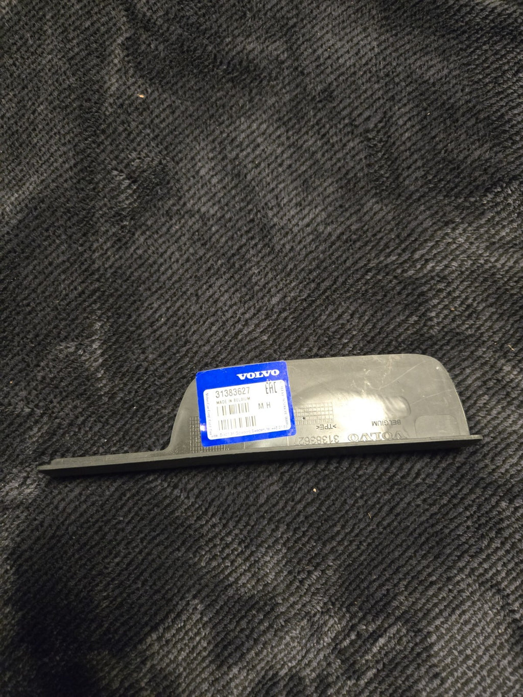 Genuine Volvo Air Guide 31383627 OEM