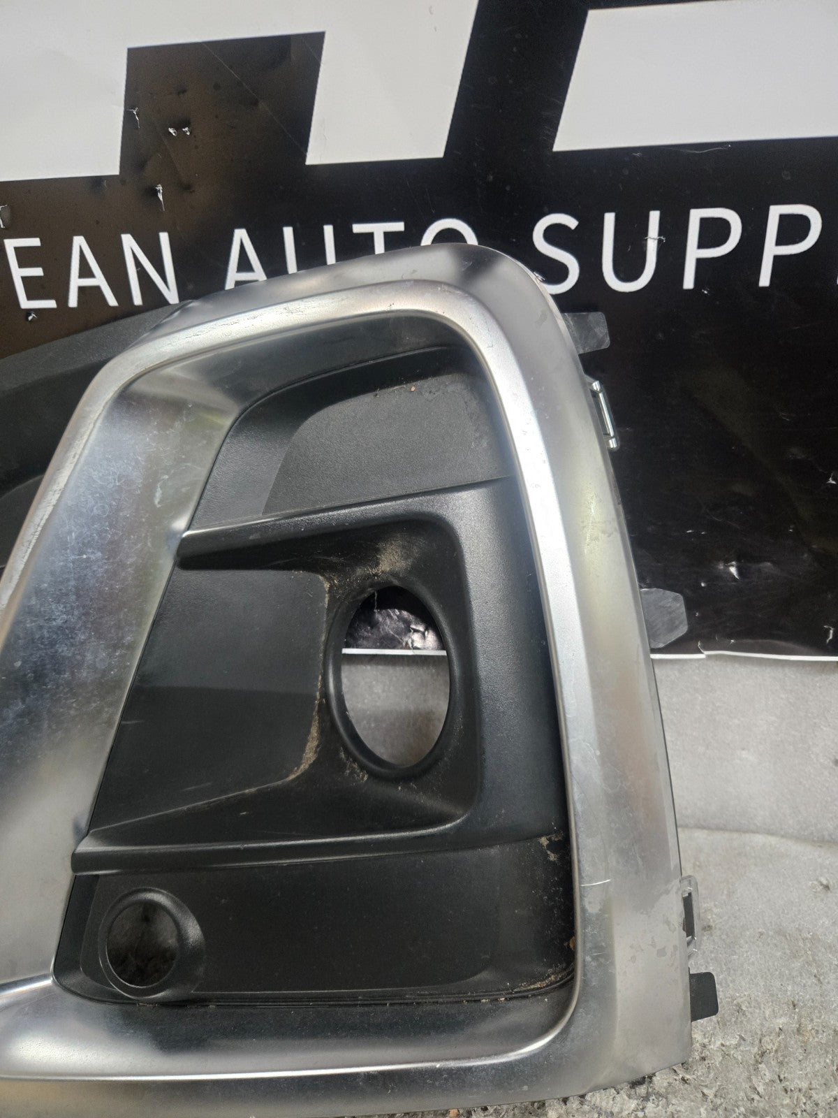 2021-2024 Audi Q5 SQ5 LEFT LOWER BUMPER GRILLE FOG TRIM OEM 80A807679AG OEM