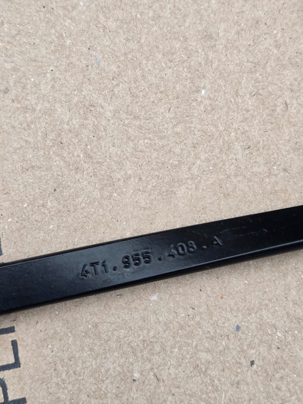 LAMBORGHINI HURACAN PASSENGER RIGHT WINDSHIELD WIPER ARM BLADE OEM 4T1955408A