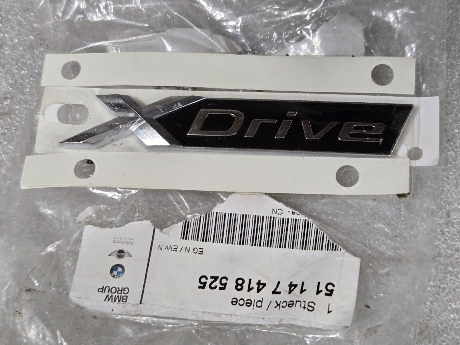 2017-2022 Genuine OEM Deck Lid Emblem 51147418525 OEM 5 Series G30