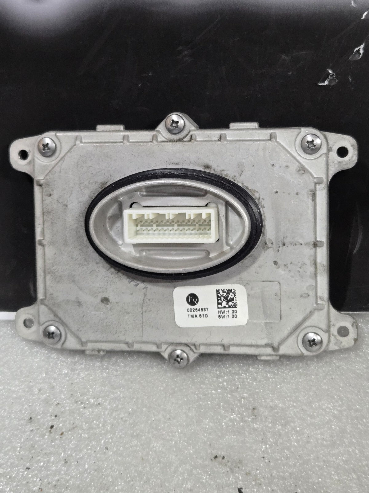 2021 2022 Hyundai Santa Fe Left Headlight Ballast LED Driver Module 92180-S2500