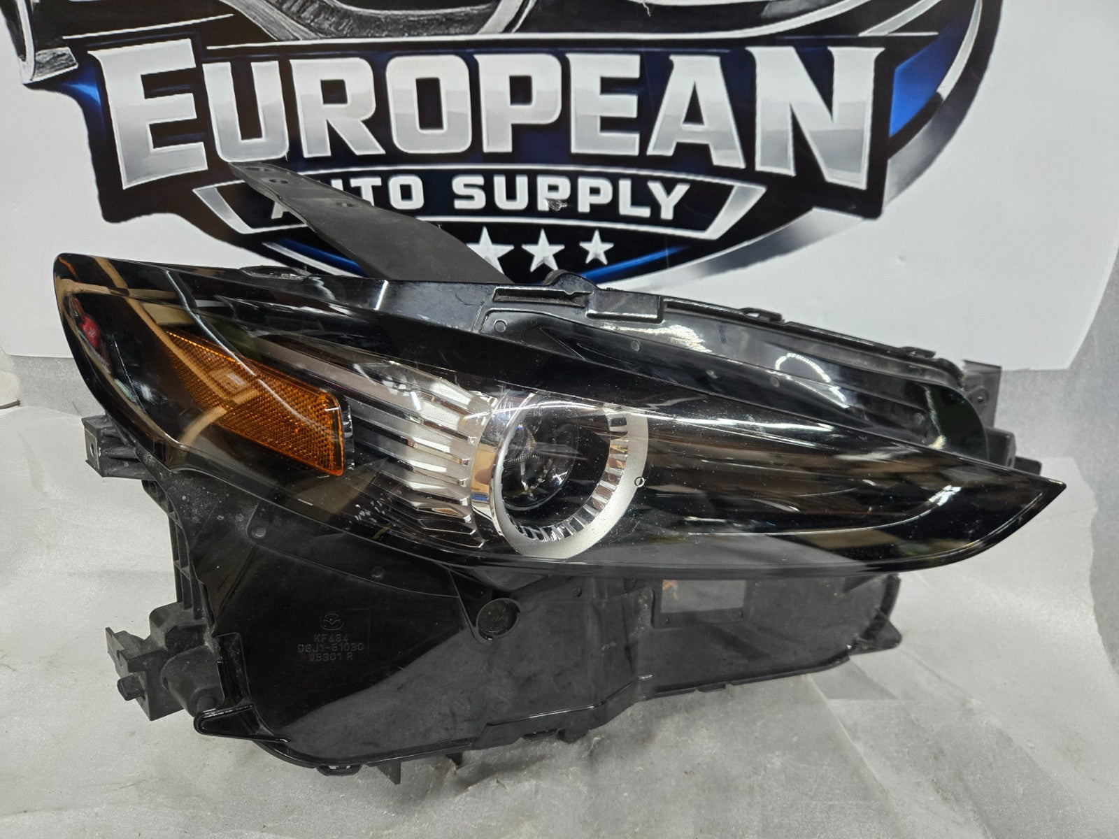 2020-2024 Mazda CX-30 NON AFS Right RH Passenger LED Headlight DGH9-51-030A OEM