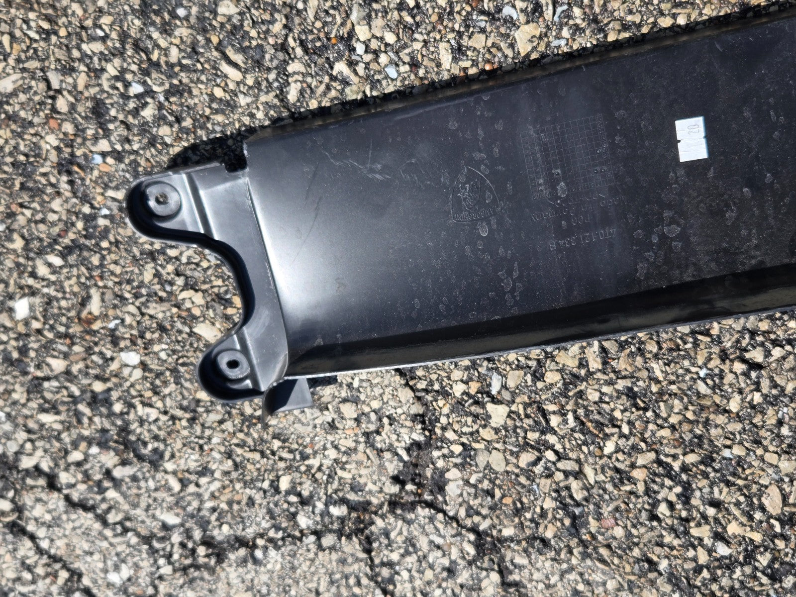 2015-2020 Lamborghini Huracan LP580 Coupe Center Air Duct 4T0121334B OEM