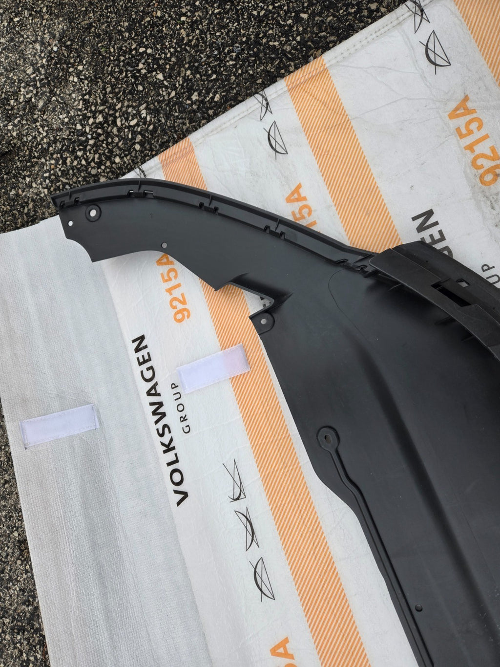 2019-2021 VOLKSWAGEN JETTA FRONT LOWER BUMPER VALANCE RETAINER COVER PANEL OEM