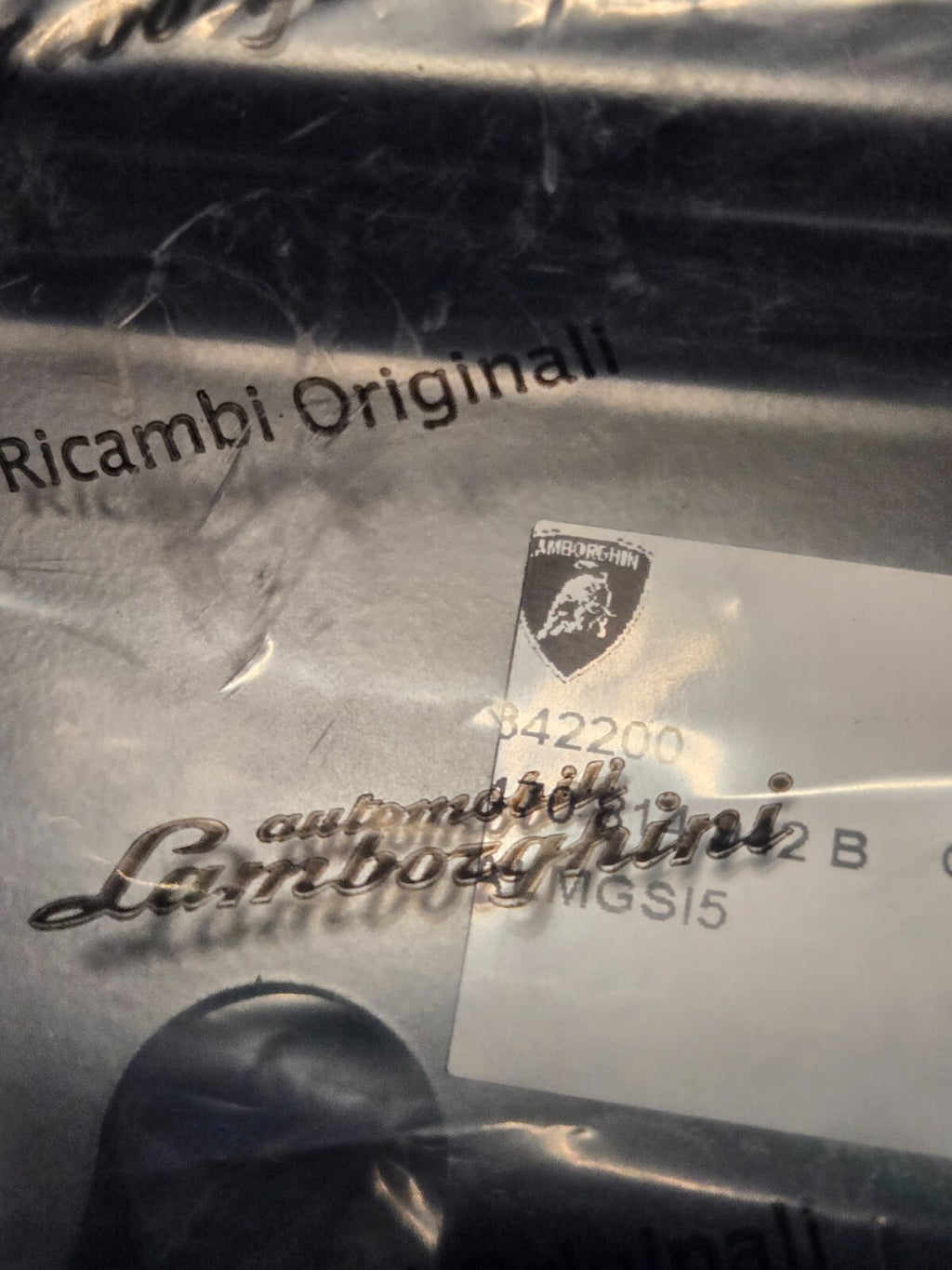 Lamborghini Aventador RH Rear Quarter Panel Extension Bracket 470814942B OEM
