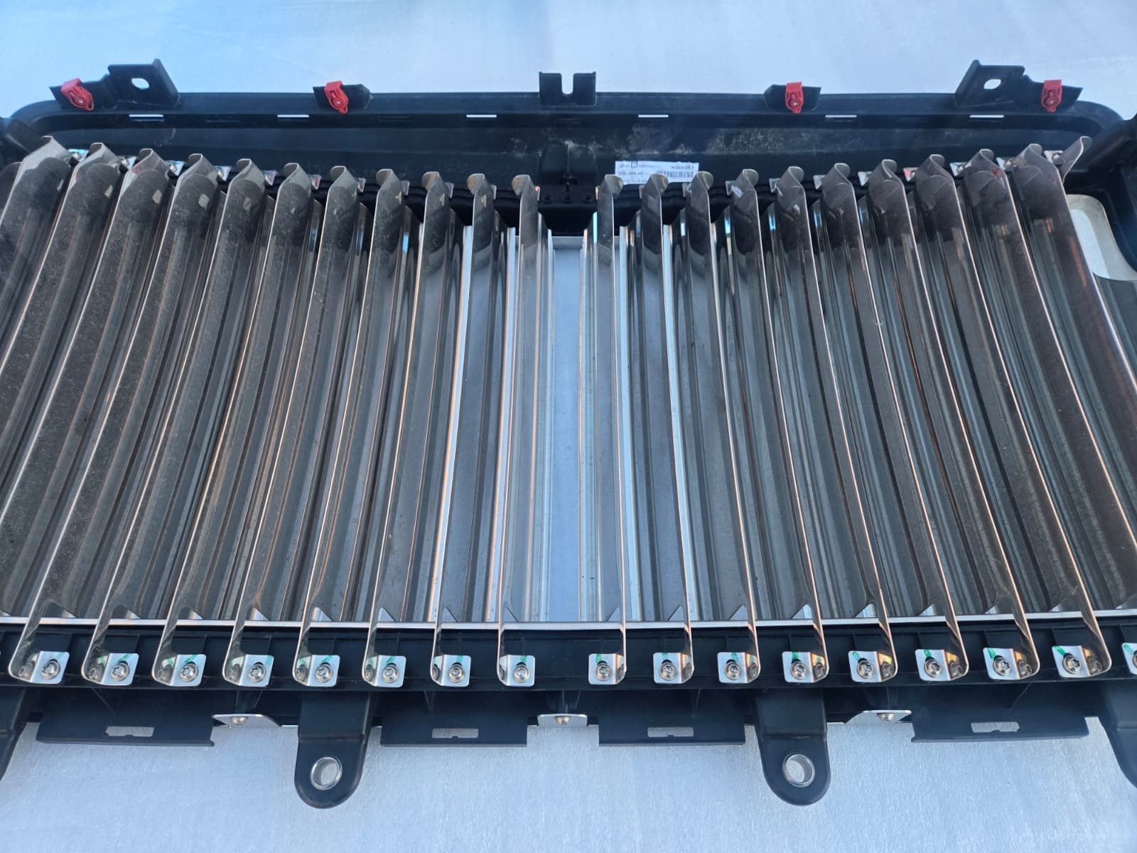 2019 - 2023 Rolls-Royce Cullinan Front Center Chrome Radiator Grille OEM 7448950