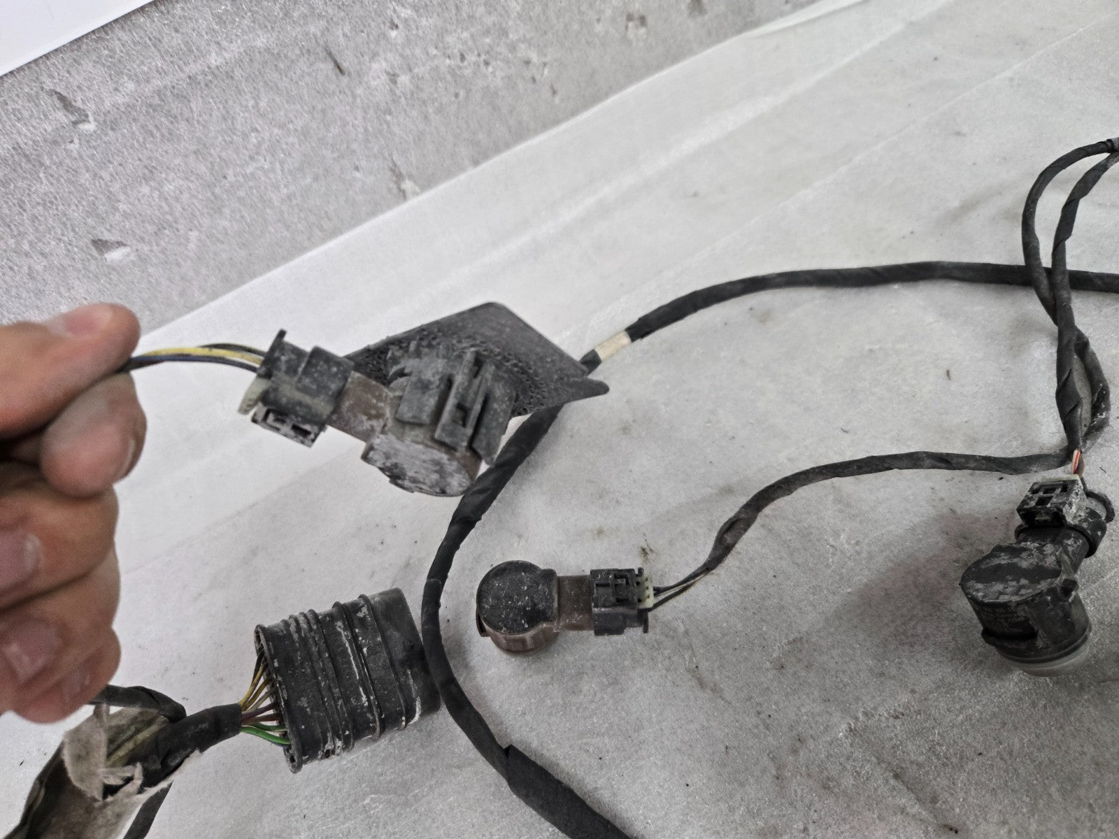 18-21 Mercedes E-Class W213 RADAR WITH PDC WIRING HARNESS W/ SENSORS A0009053607
