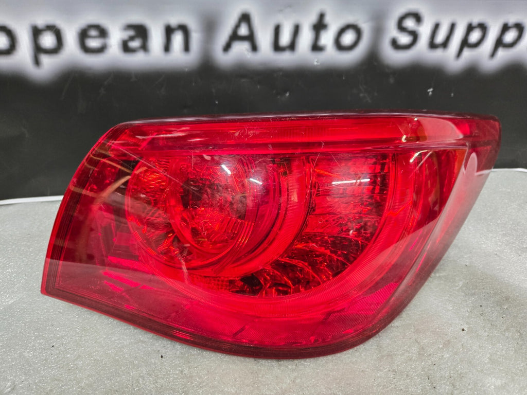 2014 2015 2016 2017 Infiniti Q50 Q50S Right Passenger Tail Light OEM 265504HB0B