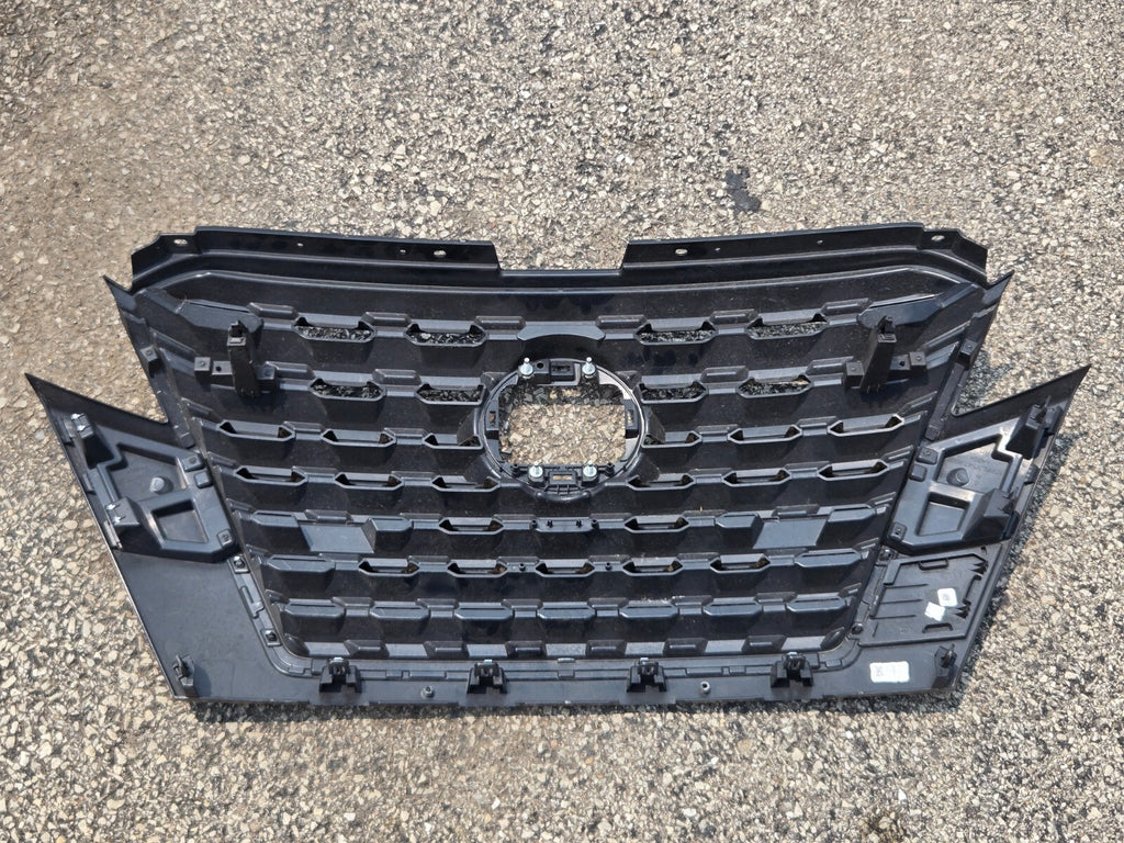 2021 2022 2023 NISSAN KICKS FRONT UPPER GRILLE OEM 62310-9VC0A