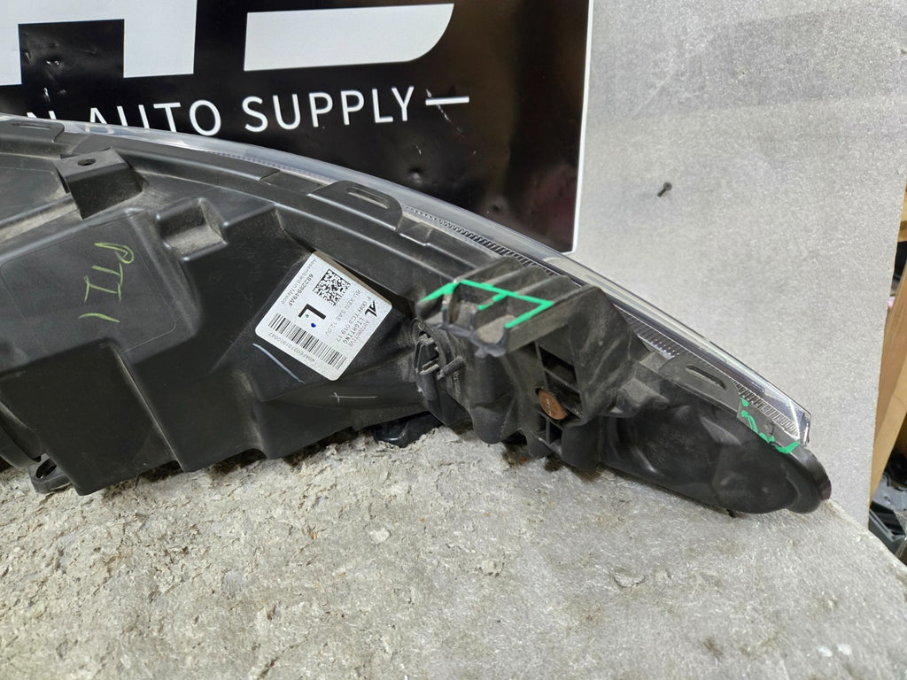 2017-2020 CHRYSLER PACIFICA HEADLIGHT OEM LEFT DRIVER SIDE HID XENON 68228949AF