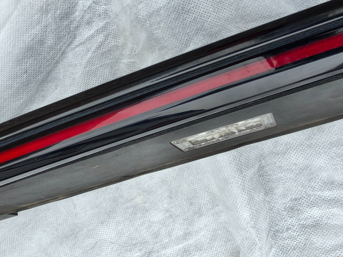 2020-2022 BMW 7 Series G11 LCI Tail Light Rear Center Third Brake LED ASSEMBLY 