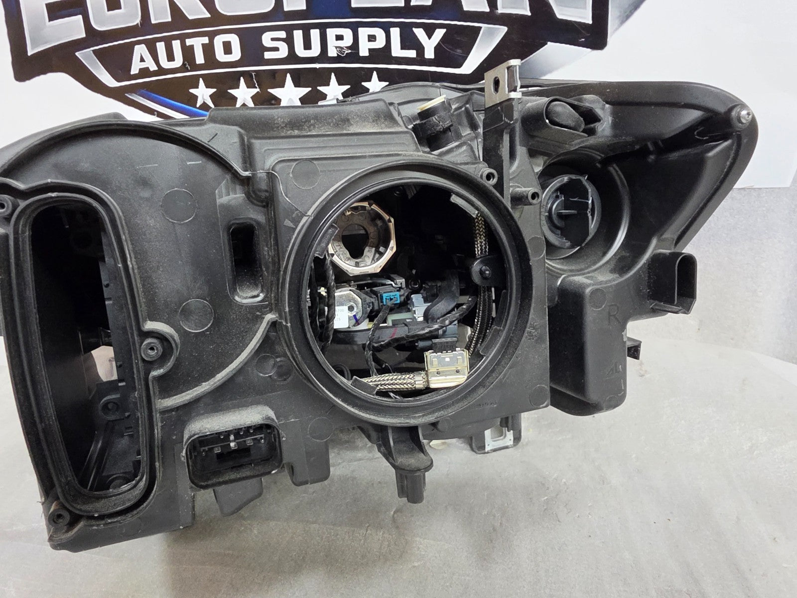 2015-2018 BMW X3 X4 Headlight Xenon HID AFS Right RH Passenger 63117401142 OEM