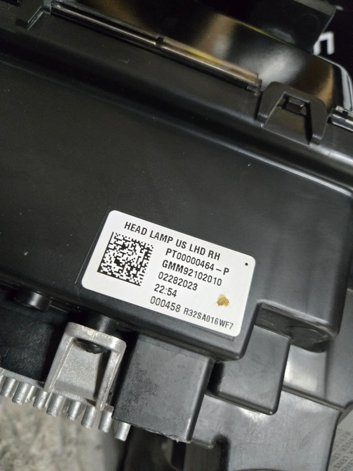 2022-2024 RIVIAN R1T R1S RIGHT PASSENGER SIDE RH HEADLIGHT LED OEM PT00000464-P