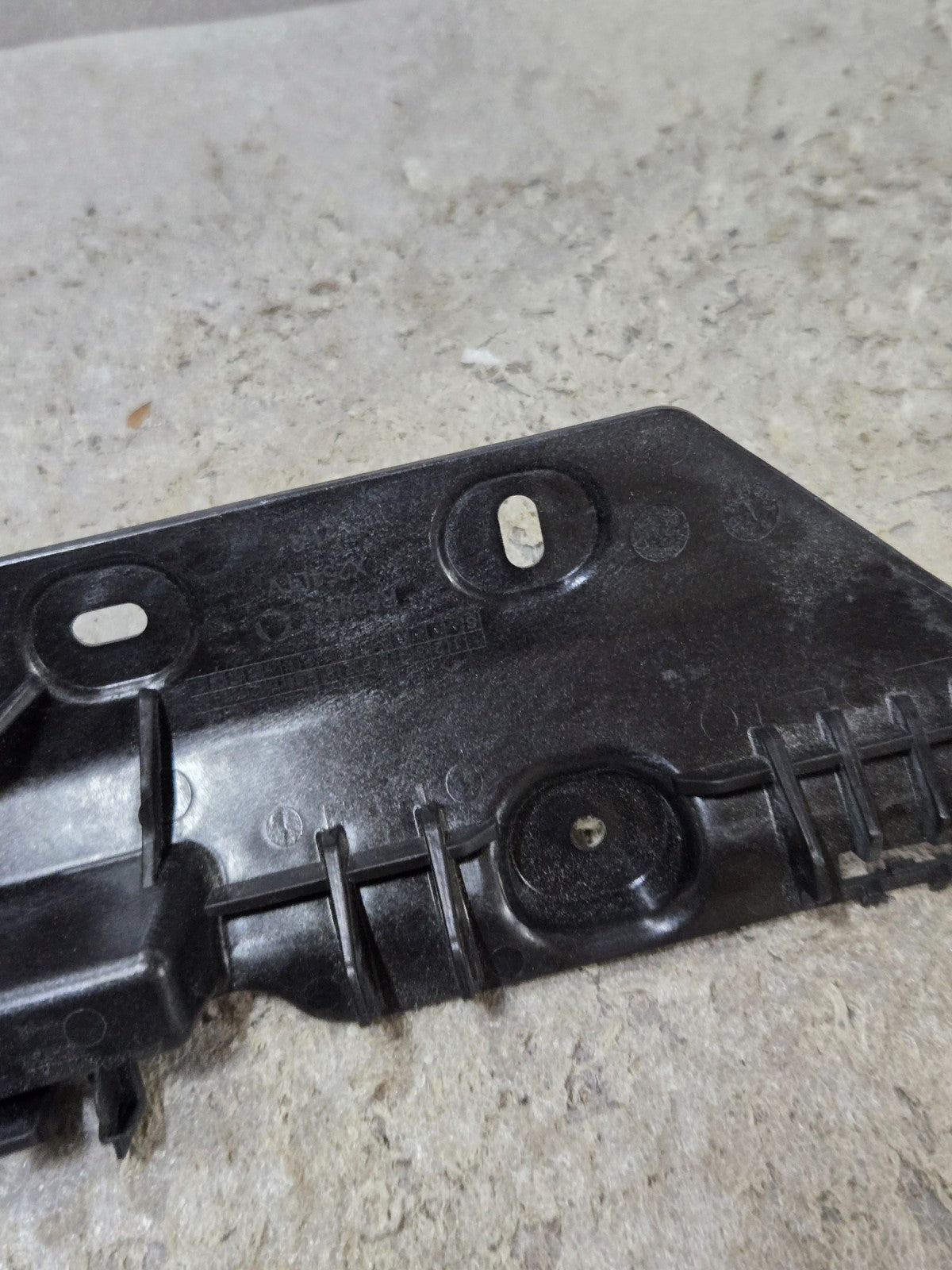 MERCEDES-BENZ MOUNTING RAIL PLASTIC A2546902000 OEM