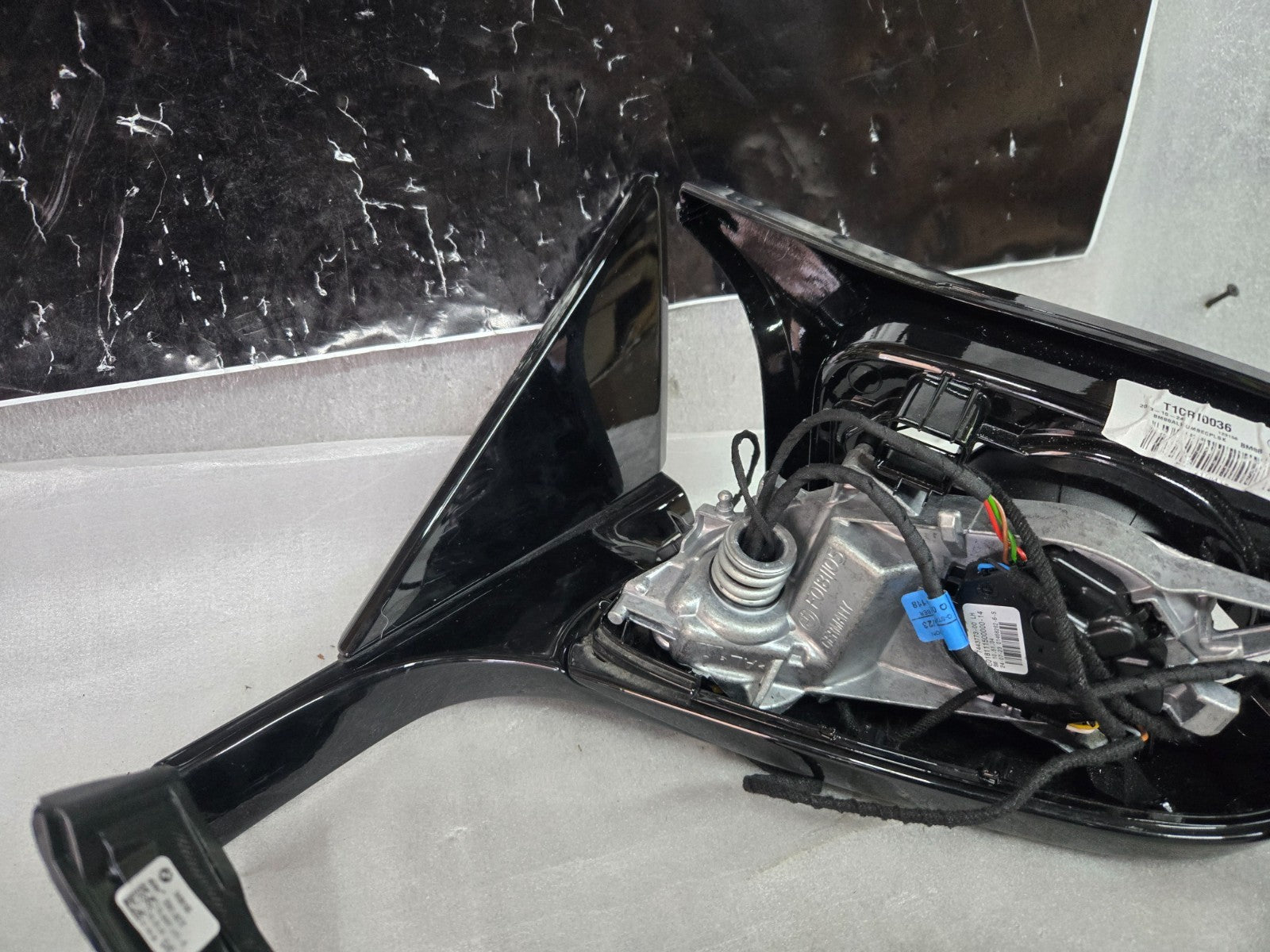 2019-2025 BMW M850IX Left LH Driver Side Power Mirror Base OEM 51167885459