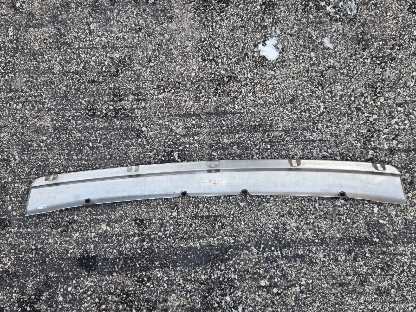 Rolls-Royce Phantom R11 Rear Bumper Upper Chrome Moulding Genuine 9850449 OEM